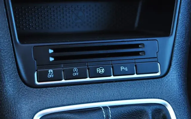 VOLKSWAGEN Tiguan 2.0 TDI DPF BlueMotion Technology Cup Sport & Style