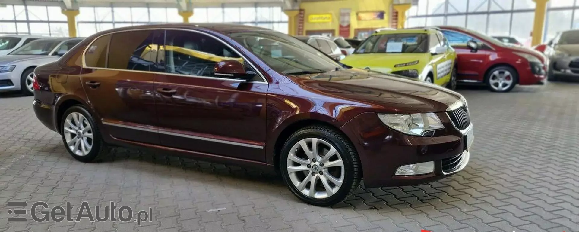 SKODA Superb 