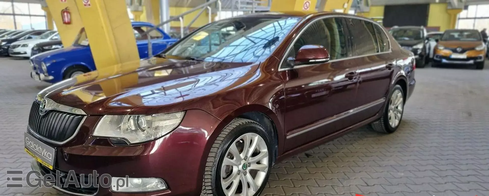 SKODA Superb 