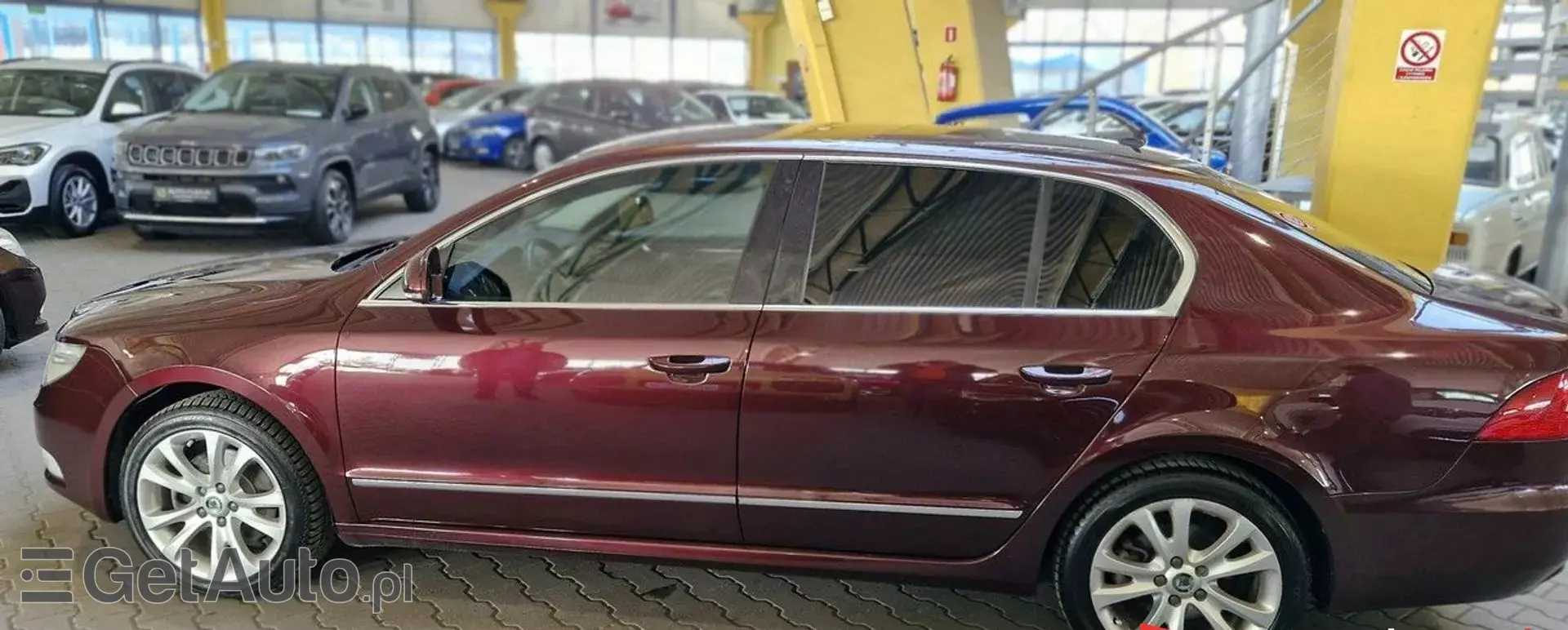 SKODA Superb 