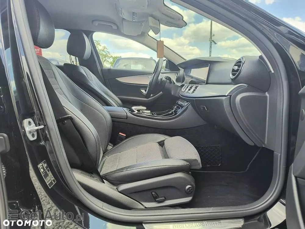 MERCEDES-BENZ Klasa E 