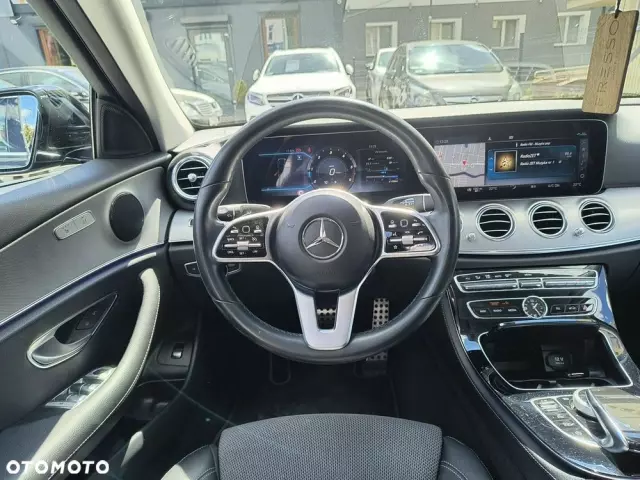 MERCEDES-BENZ Klasa E 