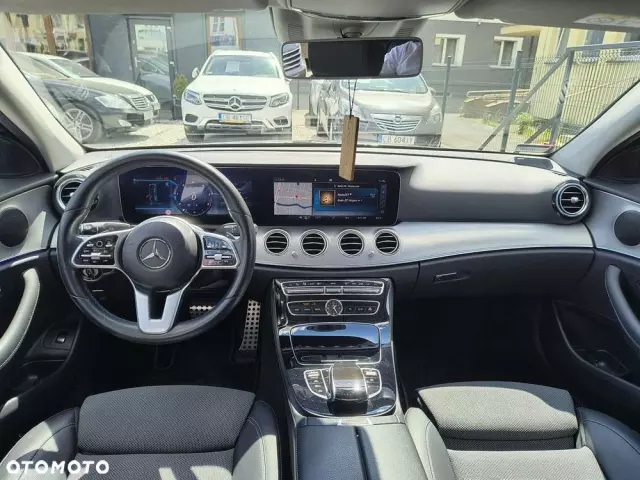 MERCEDES-BENZ Klasa E 