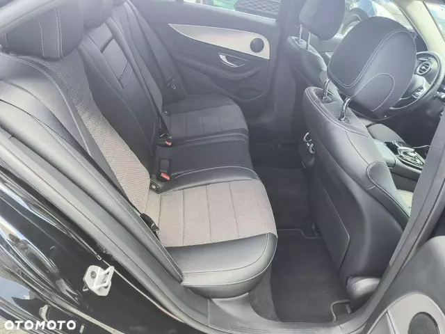 MERCEDES-BENZ Klasa E 