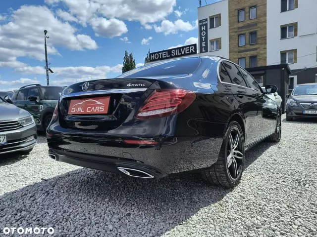 MERCEDES-BENZ Klasa E 