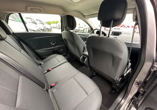 RENAULT Megane 1.6 16V 110 Dynamique