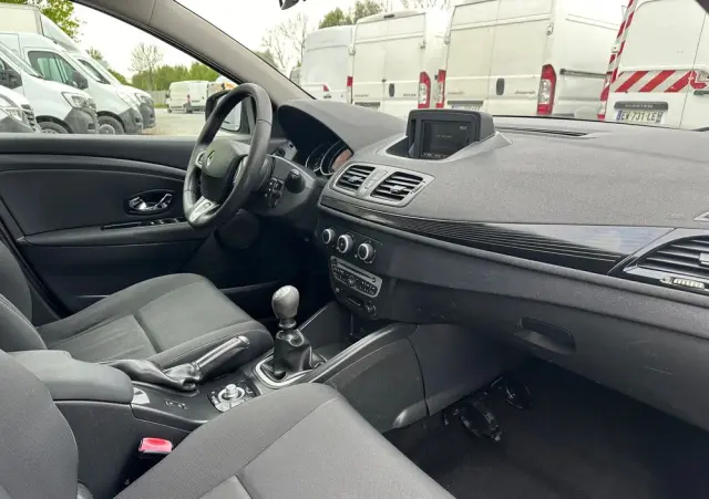 RENAULT Megane 1.6 16V 110 Dynamique