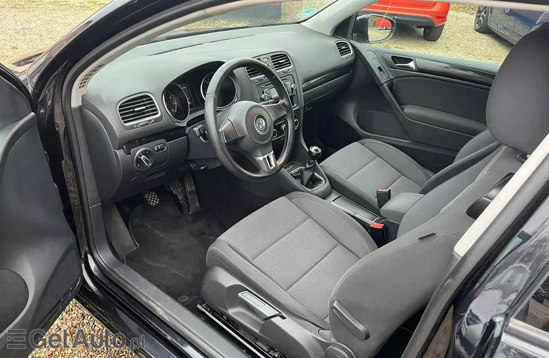 VOLKSWAGEN Golf 1.4 (80 KM)