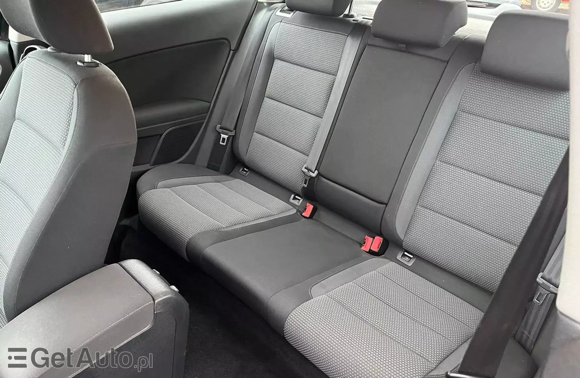 VOLKSWAGEN Golf 1.4 (80 KM)