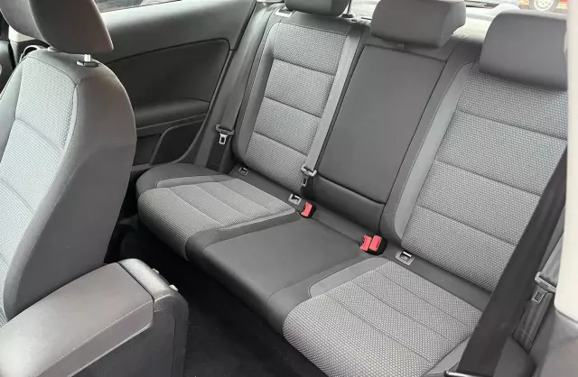 VOLKSWAGEN Golf 1.4 (80 KM)