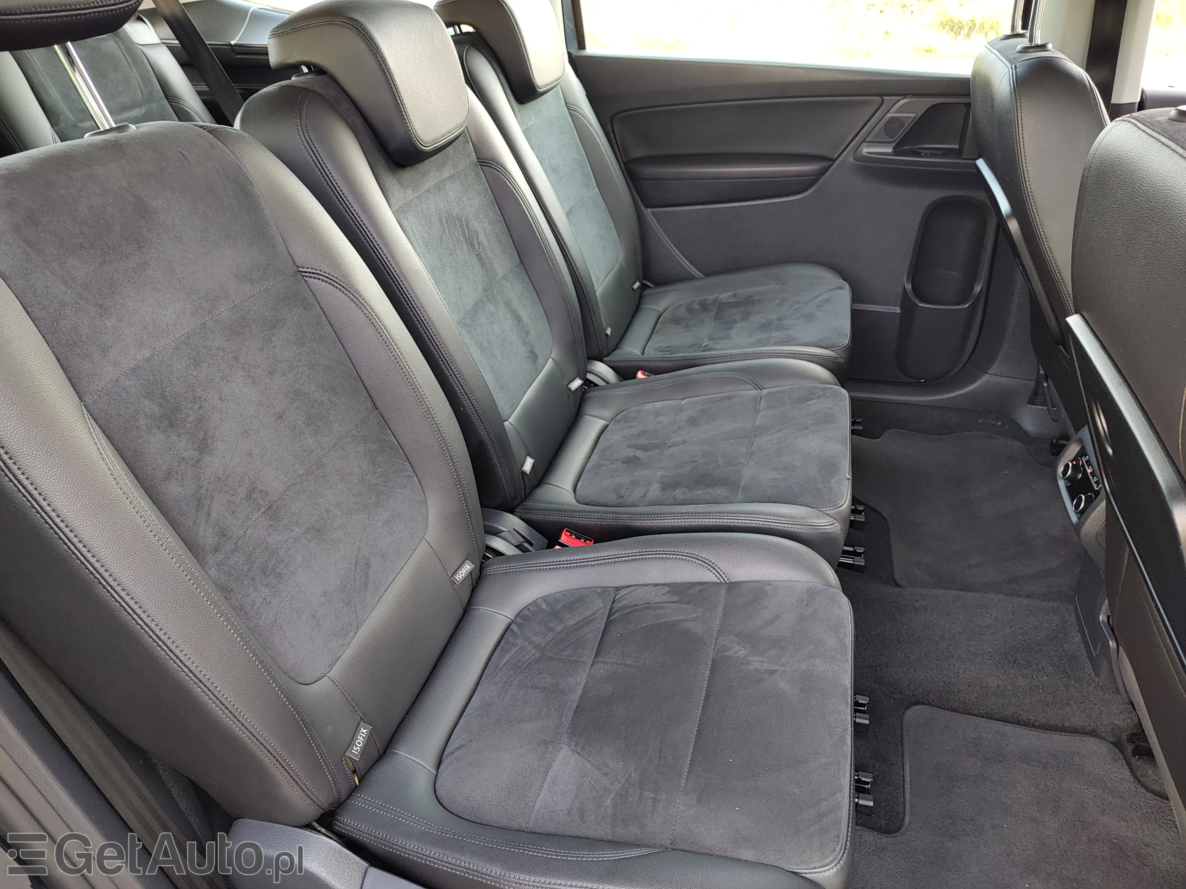 VOLKSWAGEN Sharan Highline DSG