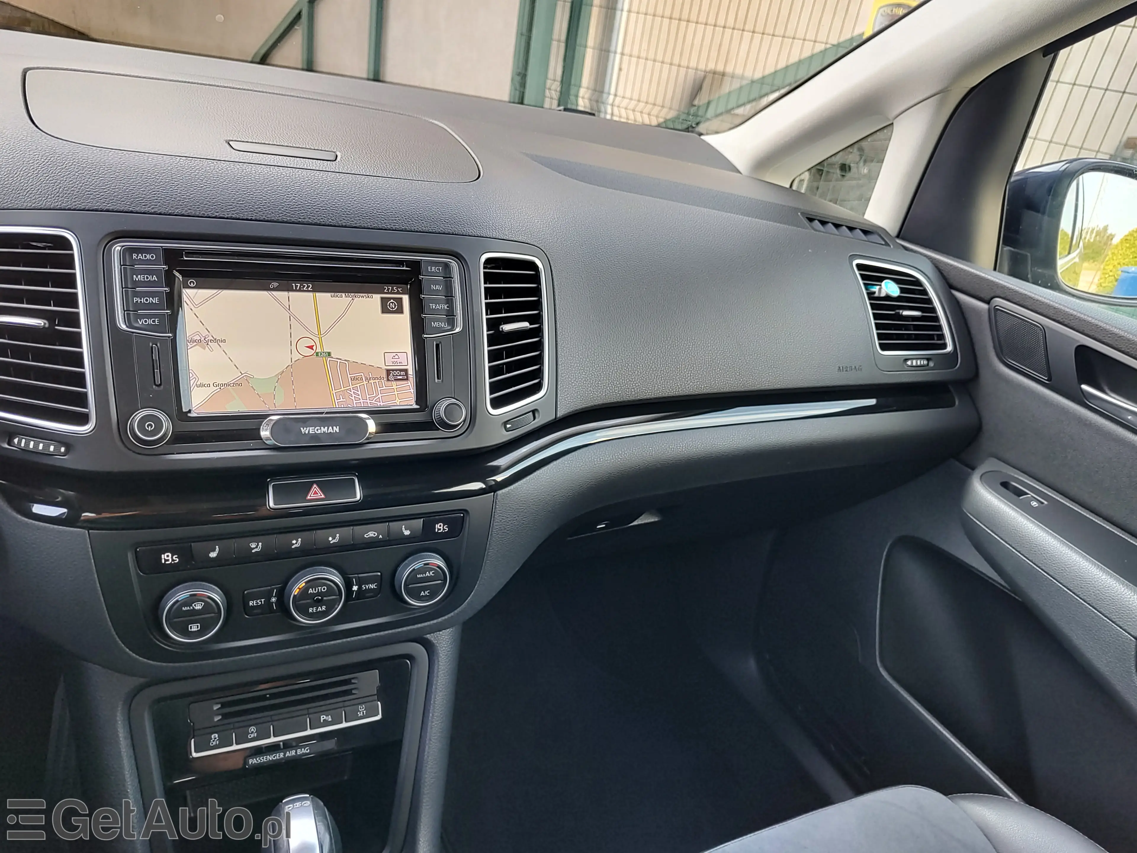 VOLKSWAGEN Sharan Highline DSG