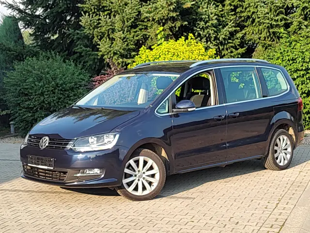VOLKSWAGEN Sharan Highline DSG