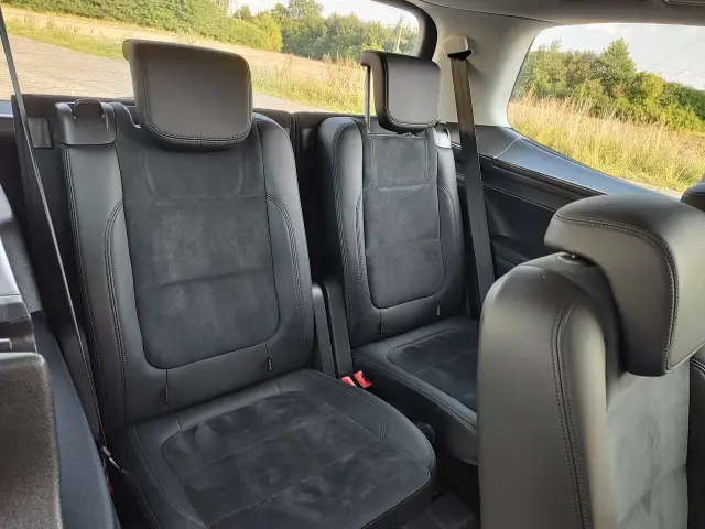 VOLKSWAGEN Sharan Highline DSG