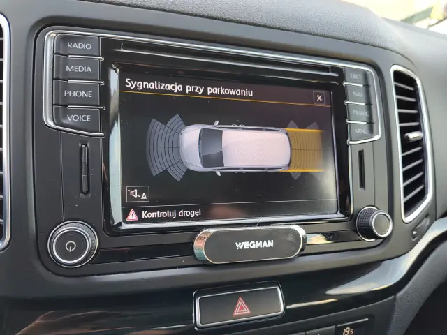 VOLKSWAGEN Sharan Highline DSG