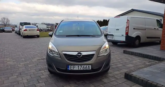 OPEL Meriva 