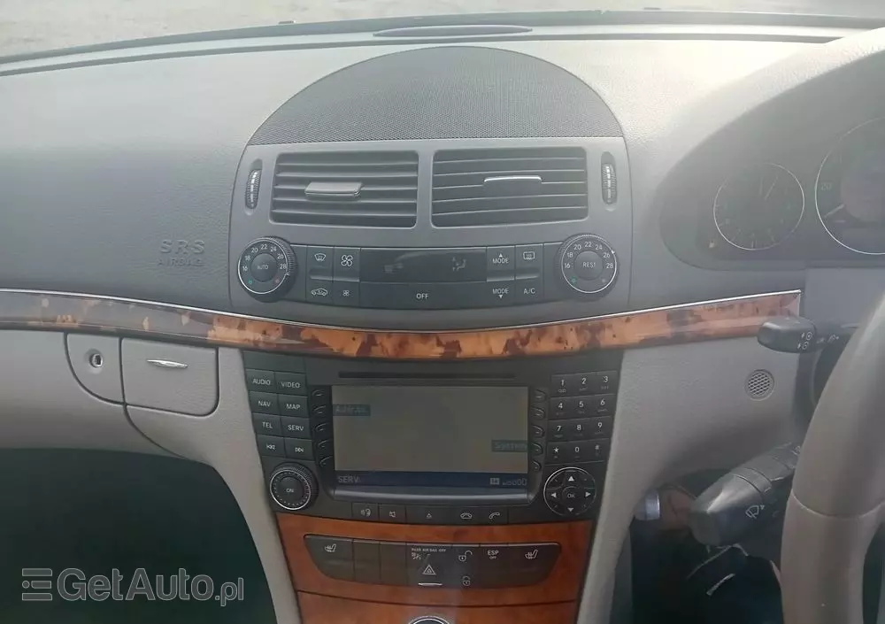 MERCEDES-BENZ Klasa E 