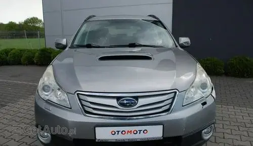 SUBARU Outback 