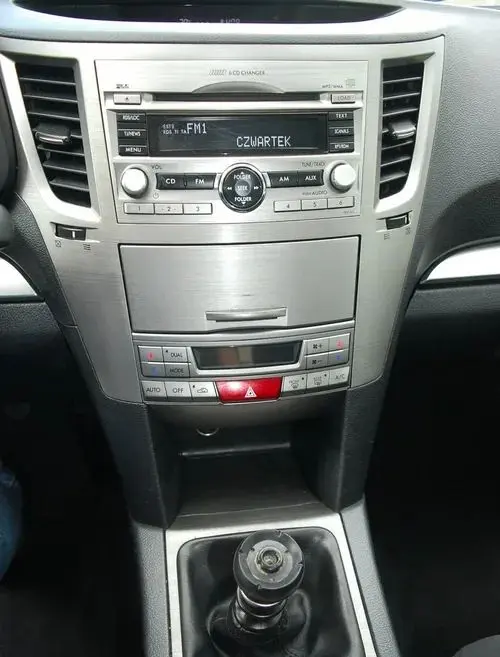 SUBARU Outback 
