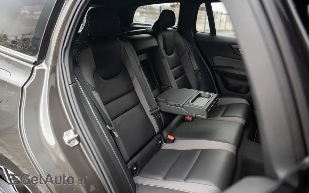 VOLVO V60 B4 B Geartronic RDesign