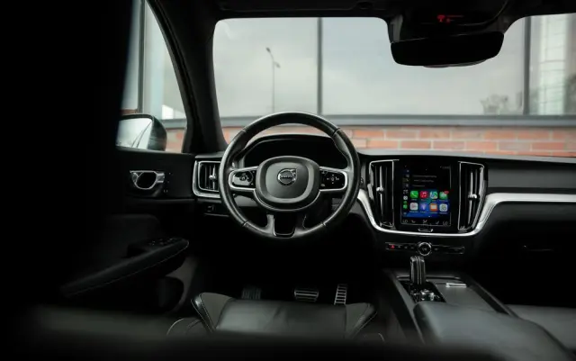 VOLVO V60 B4 B Geartronic RDesign