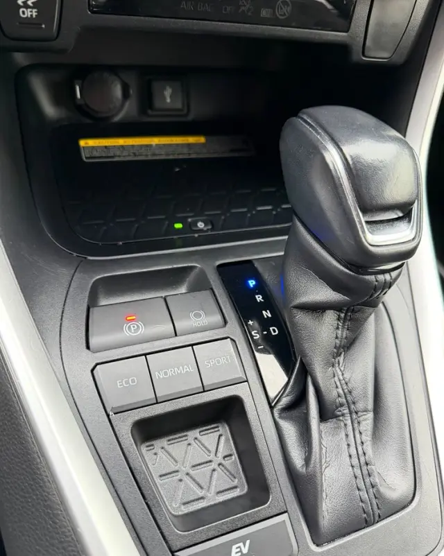 TOYOTA RAV4 2.5 Hybrid Comfort 4x2