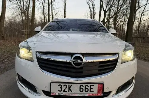 OPEL Insignia 