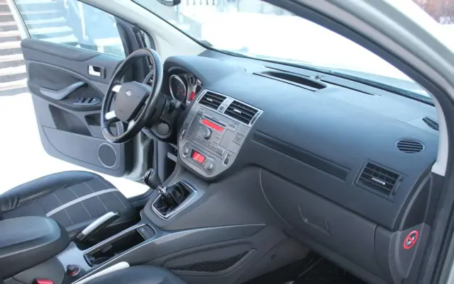 FORD Kuga 2.0 TDCi 4x4 Titanium