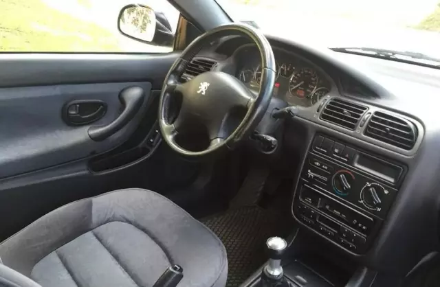 PEUGEOT 406 
