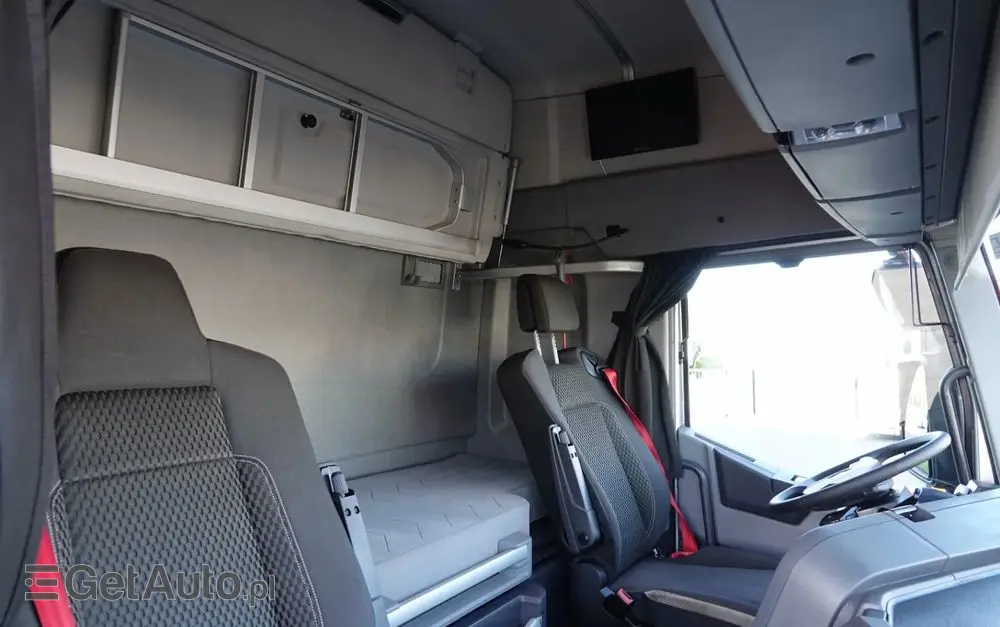 RENAULT C 520  / 6x4 / HYDRAULIKA / RETARDER /  KLIMA POSTOJOWA / 3 OSIOWY CIĄGNIK SIODŁOWY / DMC: 100 000 KG !! / BOGATE WYPOSAŻENIE 