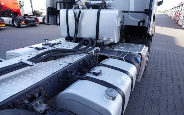 RENAULT C 520  / 6x4 / HYDRAULIKA / RETARDER /  KLIMA POSTOJOWA / 3 OSIOWY CIĄGNIK SIODŁOWY / DMC: 100 000 KG !! / BOGATE WYPOSAŻENIE 