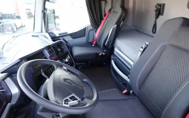 RENAULT C 520  / 6x4 / HYDRAULIKA / RETARDER /  KLIMA POSTOJOWA / 3 OSIOWY CIĄGNIK SIODŁOWY / DMC: 100 000 KG !! / BOGATE WYPOSAŻENIE 