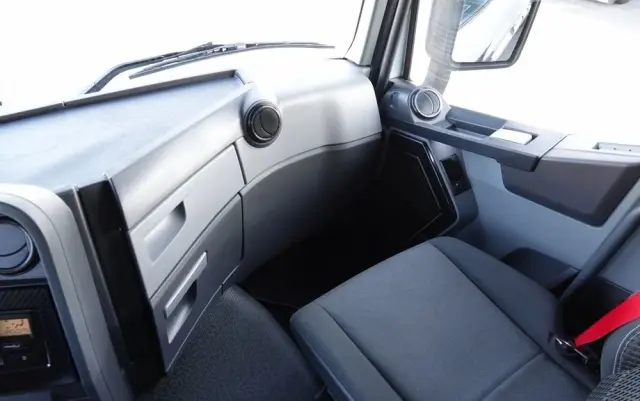 RENAULT C 520  / 6x4 / HYDRAULIKA / RETARDER /  KLIMA POSTOJOWA / 3 OSIOWY CIĄGNIK SIODŁOWY / DMC: 100 000 KG !! / BOGATE WYPOSAŻENIE 