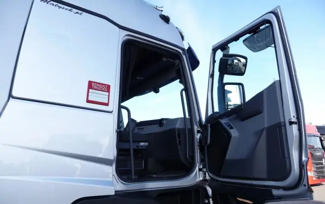 RENAULT C 520  / 6x4 / HYDRAULIKA / RETARDER /  KLIMA POSTOJOWA / 3 OSIOWY CIĄGNIK SIODŁOWY / DMC: 100 000 KG !! / BOGATE WYPOSAŻENIE 