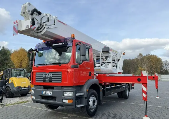 MAN TGM 18.280 Zwyżka WUMAG WT 450 Podnośnik Koszowy 