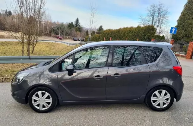 OPEL Meriva 