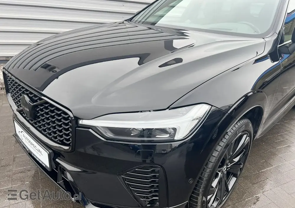 VOLVO XC 60 B5 B AWD Ultra Black Edition