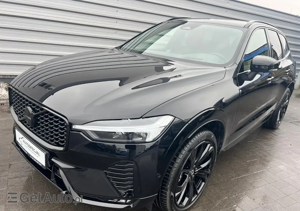 VOLVO XC 60 B5 B AWD Ultra Black Edition