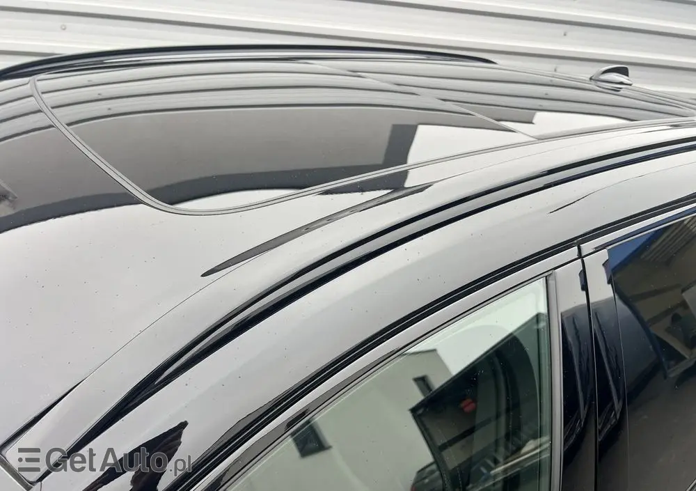 VOLVO XC 60 B5 B AWD Ultra Black Edition