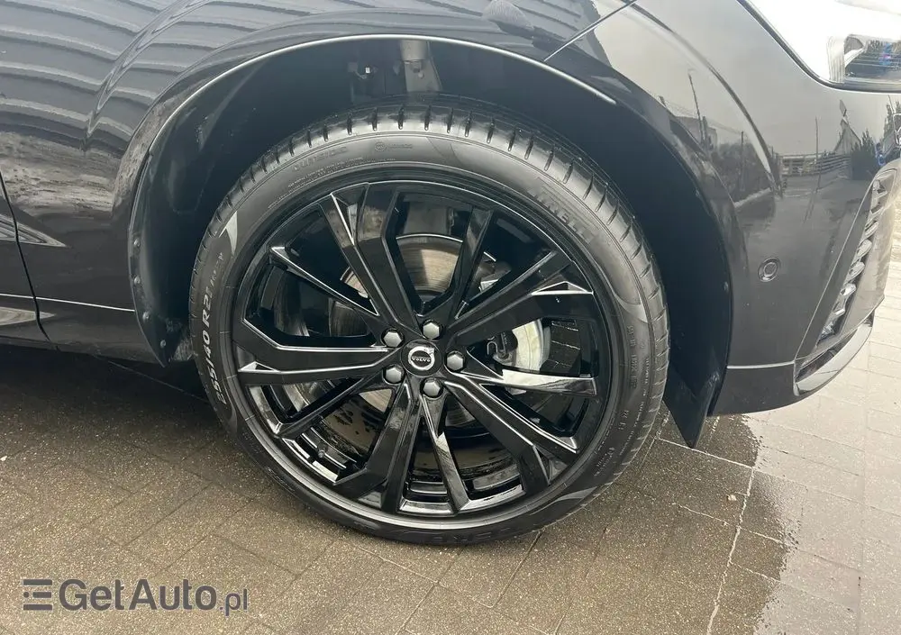 VOLVO XC 60 B5 B AWD Ultra Black Edition