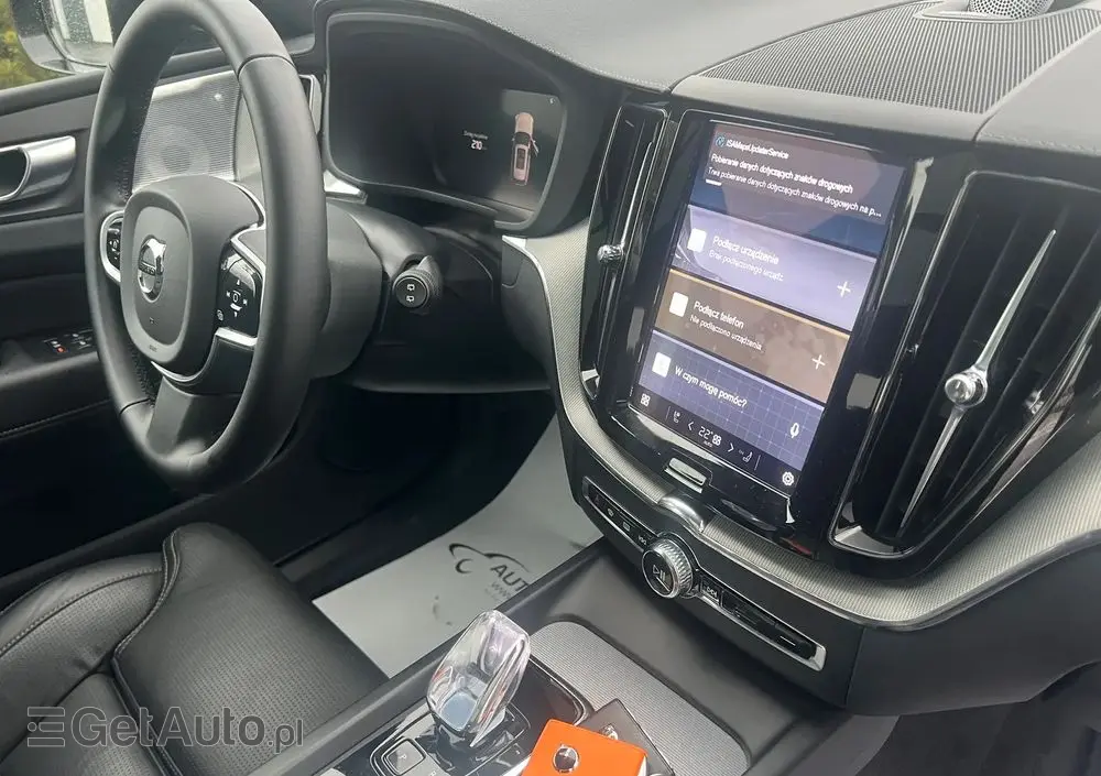 VOLVO XC 60 B5 B AWD Ultra Black Edition