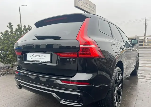 VOLVO XC 60 B5 B AWD Ultra Black Edition
