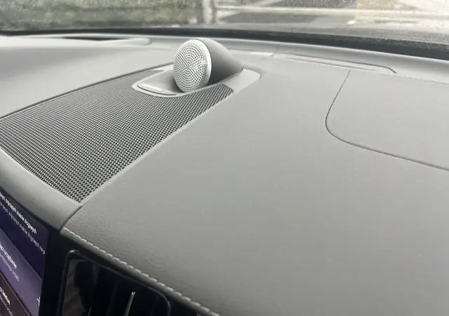 VOLVO XC 60 B5 B AWD Ultra Black Edition