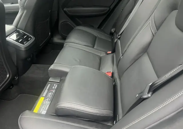 VOLVO XC 60 B5 B AWD Ultra Black Edition