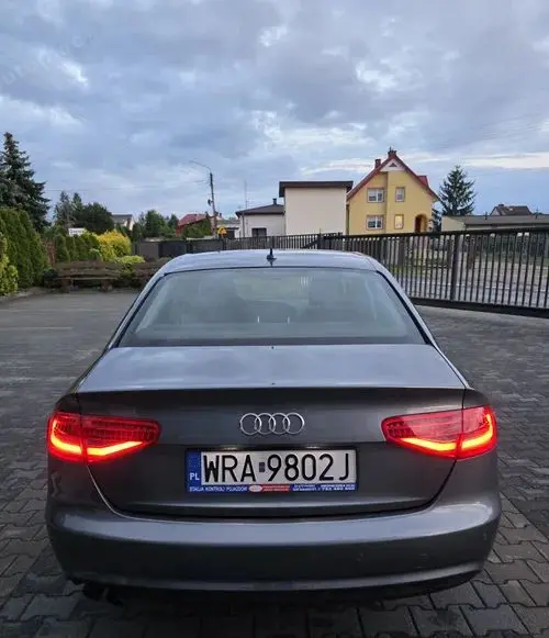 AUDI A4 