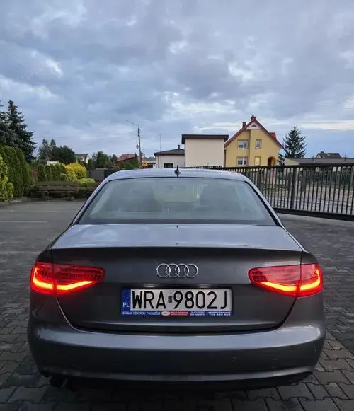AUDI A4 