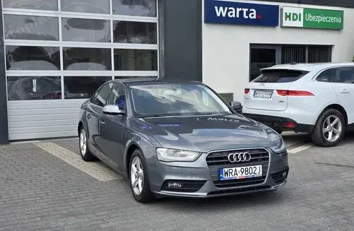 AUDI A4 