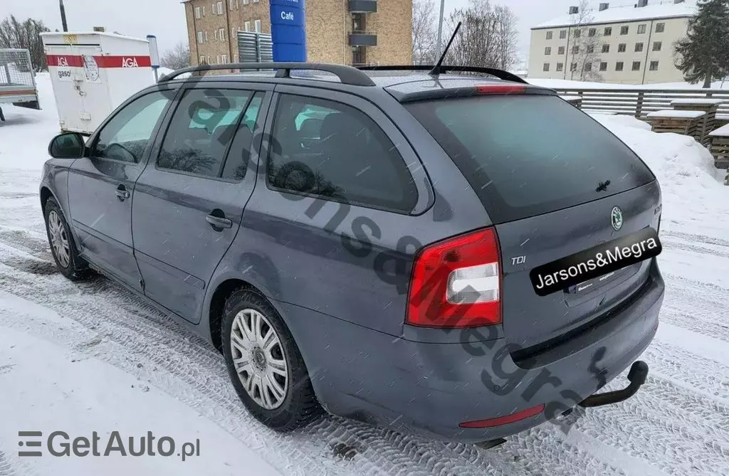 SKODA Octavia 