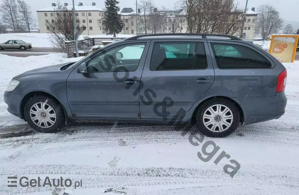 SKODA Octavia 