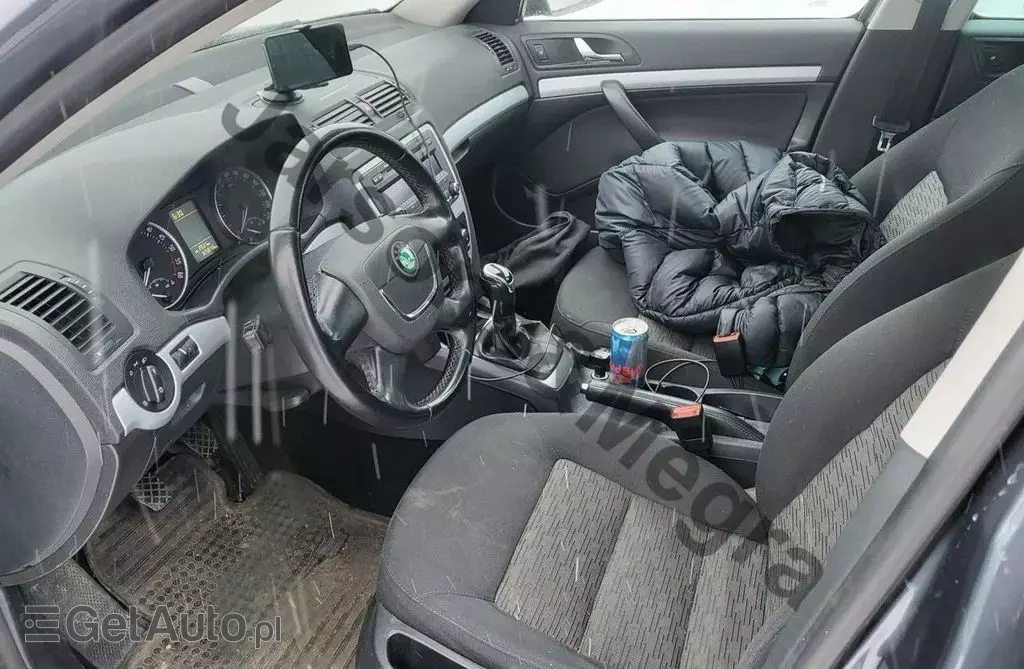 SKODA Octavia 